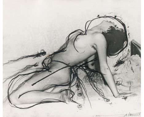  Arnulf Rainer* o.T. (aus dem Zyklus "Frauensprache"), 1977 Fotographie, übermalt; gerahmt, 25 x 29 cm (Passep.-Ausschn.) Sig