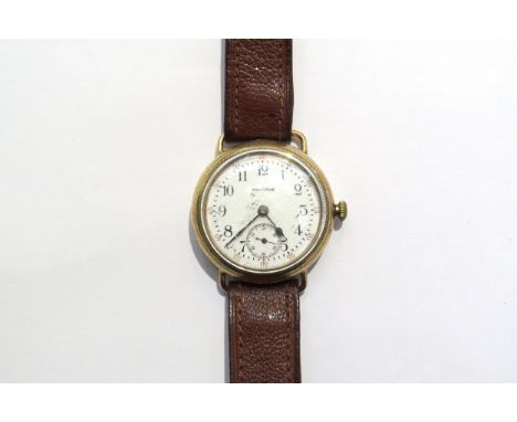 A Waltham 9ct gold cased gents wristwatch movement stamped Waltham mass 19627301, manual wind 