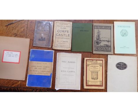 A COLLECTION OF VINTAGE DORSET GUIDE BOOKS including Wimborne, Abbotsbury, Corfe Castle, Bridport, Dorchester, Farnham, Poole