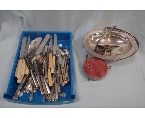 A COLLECTION OF SILVER-PLATED FLATWARE and other similar items 