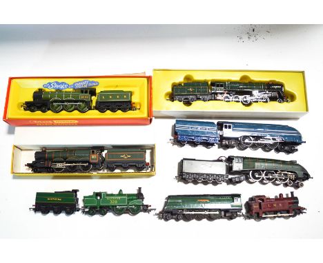 Triang Hornby and other model trains and carriages, including a LNER loco and tender 8509, Evening Star 92220, G & R Wrenn Ca