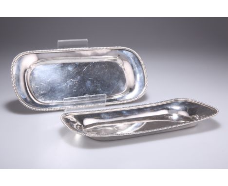 A RARE PAIR OF PROVINCIAL GEORGE III SILVER SNUFFER TRAYS, by George Lowe I, Chester 1815, rounded rectangular with bead and 