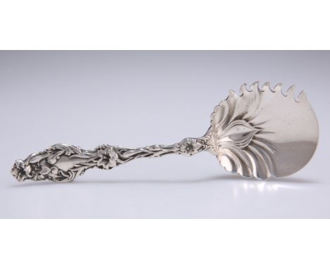 AN AMERICAN STERLING SILVER LILY PATTERN CUCUMBER SERVER,&nbsp;by Whiting Manufacturing Co., c.1902. 15cm, 1.4 troy ouncesCON