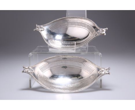 A PAIR OF GEORGE V SILVER BON BON DISHES,&nbsp;by William Hutton &amp; Sons Ltd, Birmingham 1912, boat shaped with leaf form 