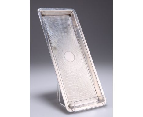 A GEORGE V SILVER PEN TRAY, by&nbsp;Goldsmiths &amp; Silversmiths Co Ltd, London 1927, rectangular, engine-turned decoration 