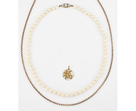A GROUP OF JEWELLERY, comprising; A CULTURED PEARL NECKLACE, WITH A 9CT GOLD TURQUOISE AND SPLIT PEARL CLASP, length 46cm; A 