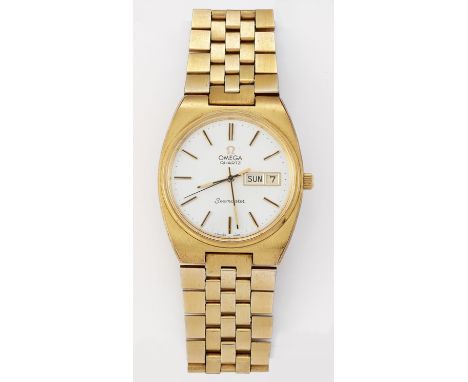 A GENTS GOLD PLATED OMEGA SEAMASTER QUARTZ WATCH,&nbsp;circular silver dial with black and gilt baton index and hands, centre