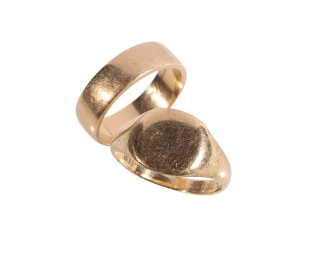 18CT YELLOW GOLD SIGNET RING, together with an 18ct yellow gold wedding band, both ring size R, 13.8grams total weight