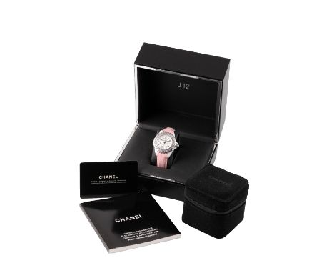 CHANEL J12 LADY'S CERAMIC AND STAINLESS STEEL WRISTWATCH, circa 2006, with quartz movement, the ceramic white dial with black