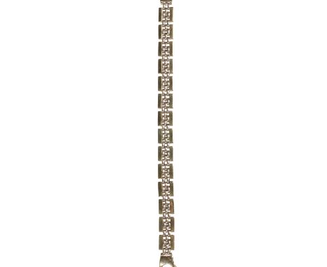 YELLOW GOLD LINE AND CHAIN LINK BRACELET, the ring clasp stamped "375", approximately 19.9 grams