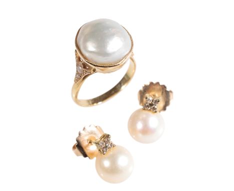 CULTURED BLISTER PEARL DRESS RING, collet-set, on an 18ct gold shank, ring size Q, in a "Mikimoto" ring box, together with a 