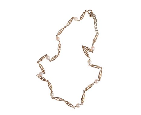 GOLD AND PEARL NECKLACE, the fancy and chain-link necklace, interspersed with nine cultured pearls, stamped "585", 50cm long