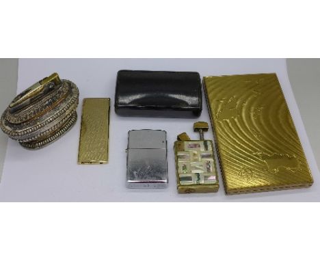Lighters, including Zippo, Ronson, a cigarette case and a snuff box