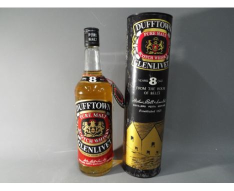 Dufftown Glenlivet - A 75cl bottle of Dufftown Glenlivet 8 year old, 40% ABV, probable 1980's bottling, level low neck, in or
