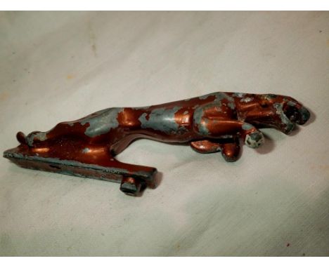 Jaguar bonnet mascot, L: 12 cm. P&amp;P Group 1 (£14+VAT for the first lot and £1+VAT for subsequent lots) 