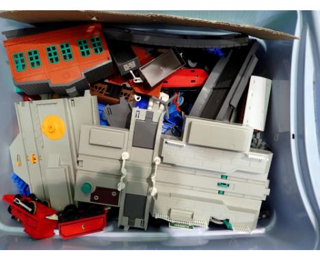 Thomas The Tank Engine train set. Not available for in-house P&amp;P 