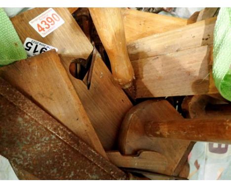 Quantity of joiners tools. Not available for in-house P&amp;P 