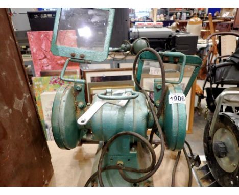 Twin head bench grinder. All electrical items in this lot have been PAT tested for safety and have passed. This does not conf