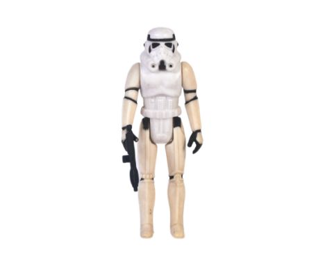 Star Wars - an original vintage Kenner / Palitoy made action figure ' Stromtrooper'. 100% complete, with original blaster wea