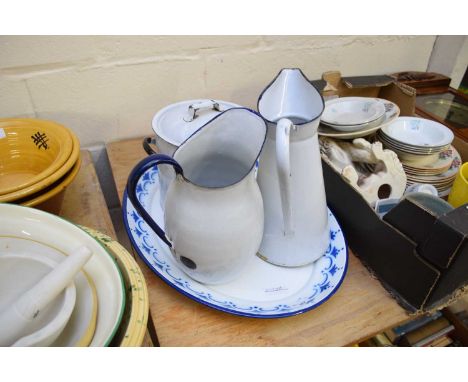 MIXED LOT TWO ENAMEL JUGS, ENAMEL MEAT PLATE AND AN ENAMEL FLOUR BIN (4)
