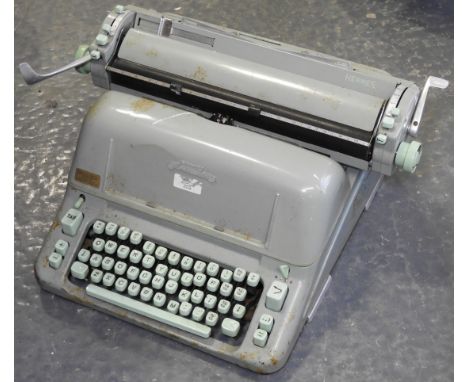 HERMES AMBASSADOR TYPEWRITER 