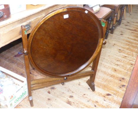 Circular Revertable coffee-card table