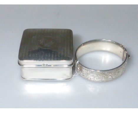 Small silver ring box and silver bangle (2)