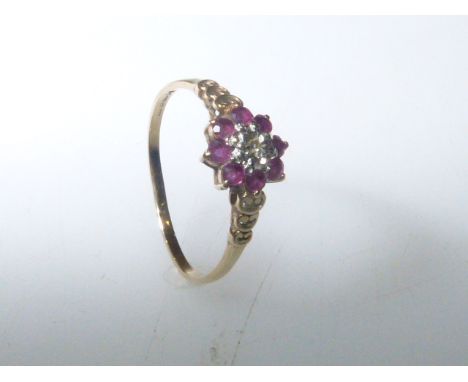 9ct gold ring, size R½