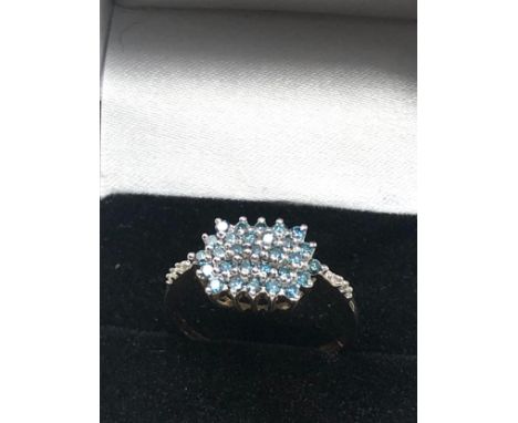 9ct gold diamond &amp; enhanced blue diamond ring (2.2g) 