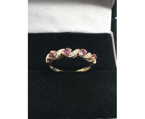 9ct gold ruby &amp; diamond ring weight 1.8g 