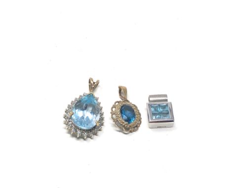 3 x 9ct gold vintage topaz &amp; diamond set pendants (5.1g) 