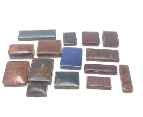 Selection of antique / vintage jewellery boxes 