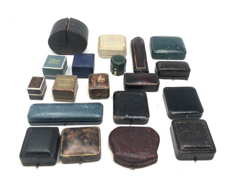 Selection of antique / vintage jewellery boxes 