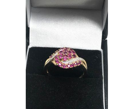 9ct gold ruby &amp; diamond  ring (3.9g) 