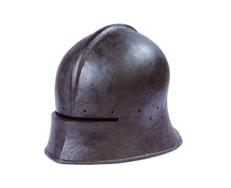 dating: 19th Century provenance: Europe, Strong, iron skull, in one piece. With low and thick comb, space for sight. Front pa