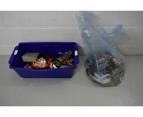 PLASTIC BOX CONTAINING QUANTITY OF COSTUME JEWELLERY