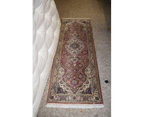 INDIAN RUNNER WITH FLORAL DESIGN, 1.75 X 0.61M