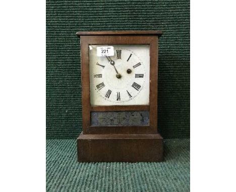 A late nineteenth century American mantle clock