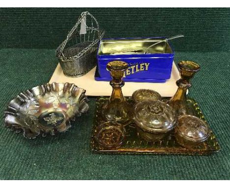 A tray of amber-glass trinket set, carnival glass bowl, assorted cutlery and two boxed glass comports 