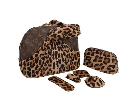 LOUIS VUITTON X ALAIA Tasche "ALMA M99032", Koll.: 2006. LIMITED EDITION. RARITÄT.SAMMLERSTÜCK. Monogram Canvas Serie mit gol