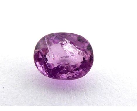 A loose oval cut pink sapphire, 0.96 carats, together with certificate (VAT will be charged on the hammer on this lot) 