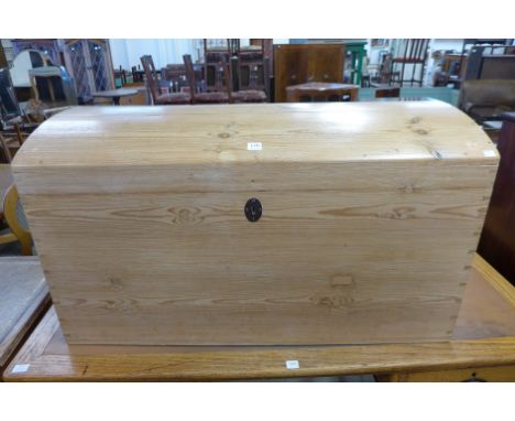 A pine dome topped trunk