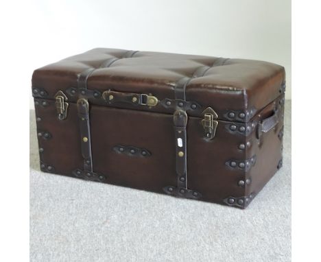 A modern padded leather trunk, 72cm