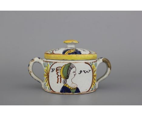 A Dutch Delft polychrome royalist portrait butter tub, 18th C. H: 12 cm 
