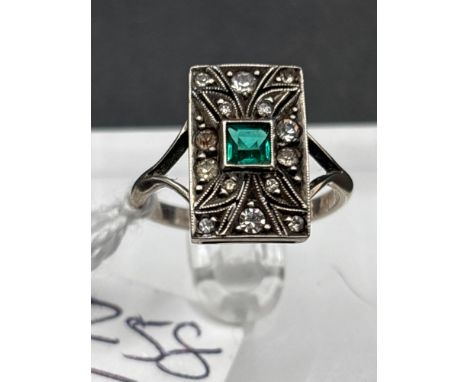 A art deco 9ct shank and silver set paste ring size P