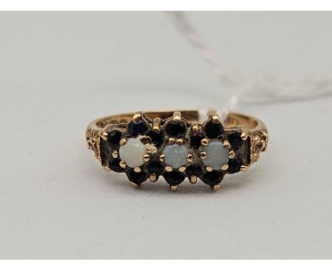 A oval sapphire ring size L 9ct 2 gms