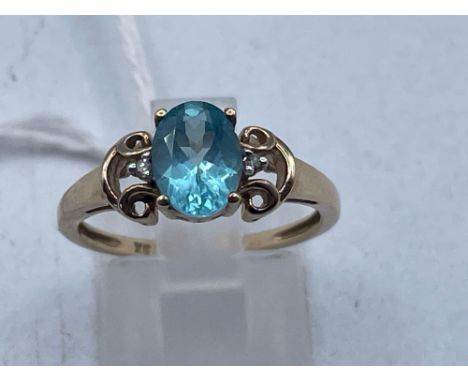A topaz ring 9ct size P 2.2 gms