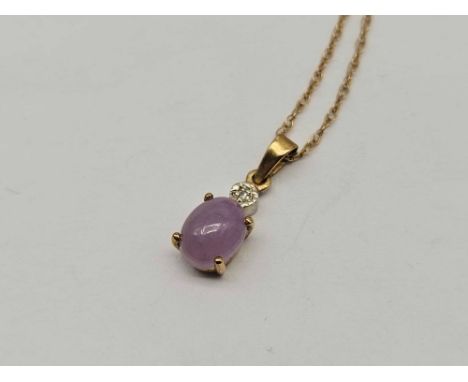A lavender jade cabochon diamond necklace 9ct 18 inch 1.6 gms
