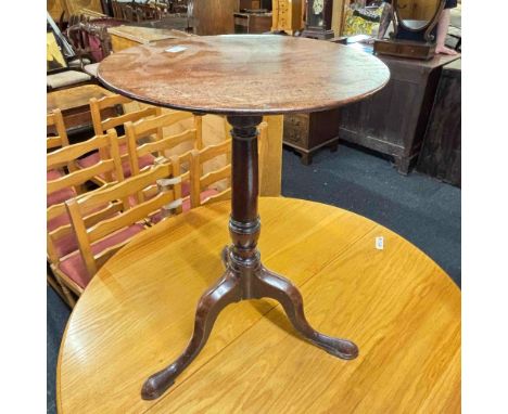 George III mahogany pillar wine table on tripod base 24 in wide  