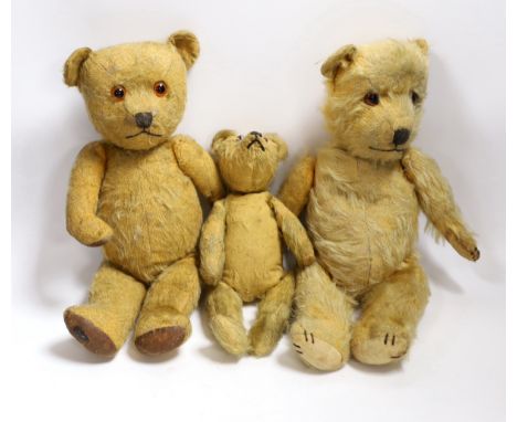 A 1930's Chiltern, damage to paw, a Chiltern type bear and a 1930's bear (3)